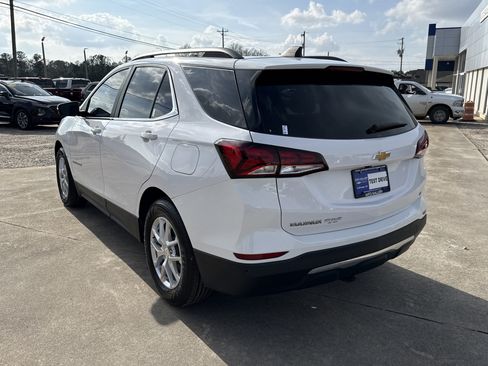 Used 2022 Chevrolet Equinox LT image 8