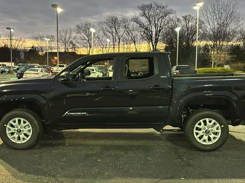 New 2026 Toyota Tacoma SR5 image 4
