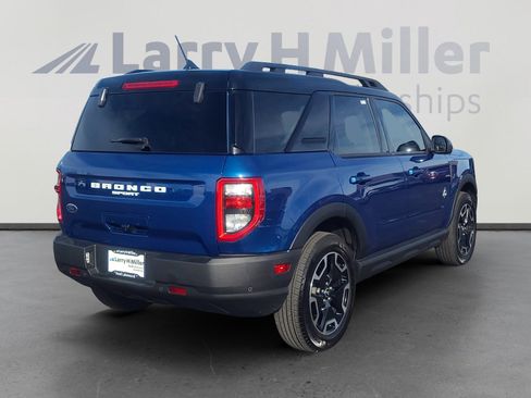 Certified 2023 Ford Bronco Sport Outer Banks w/ Tech Package AWD/4WD image 5