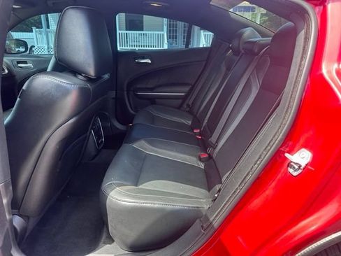 Used 2015 Dodge Charger R/T w/ Plus Group RWD image 11