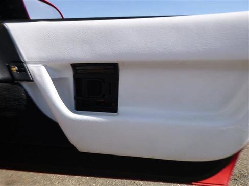 Used 1992 Chevrolet Corvette Convertible image 21