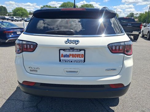 Used 2020 Jeep Compass Latitude w/ Cold Weather Group AWD/4WD image 5