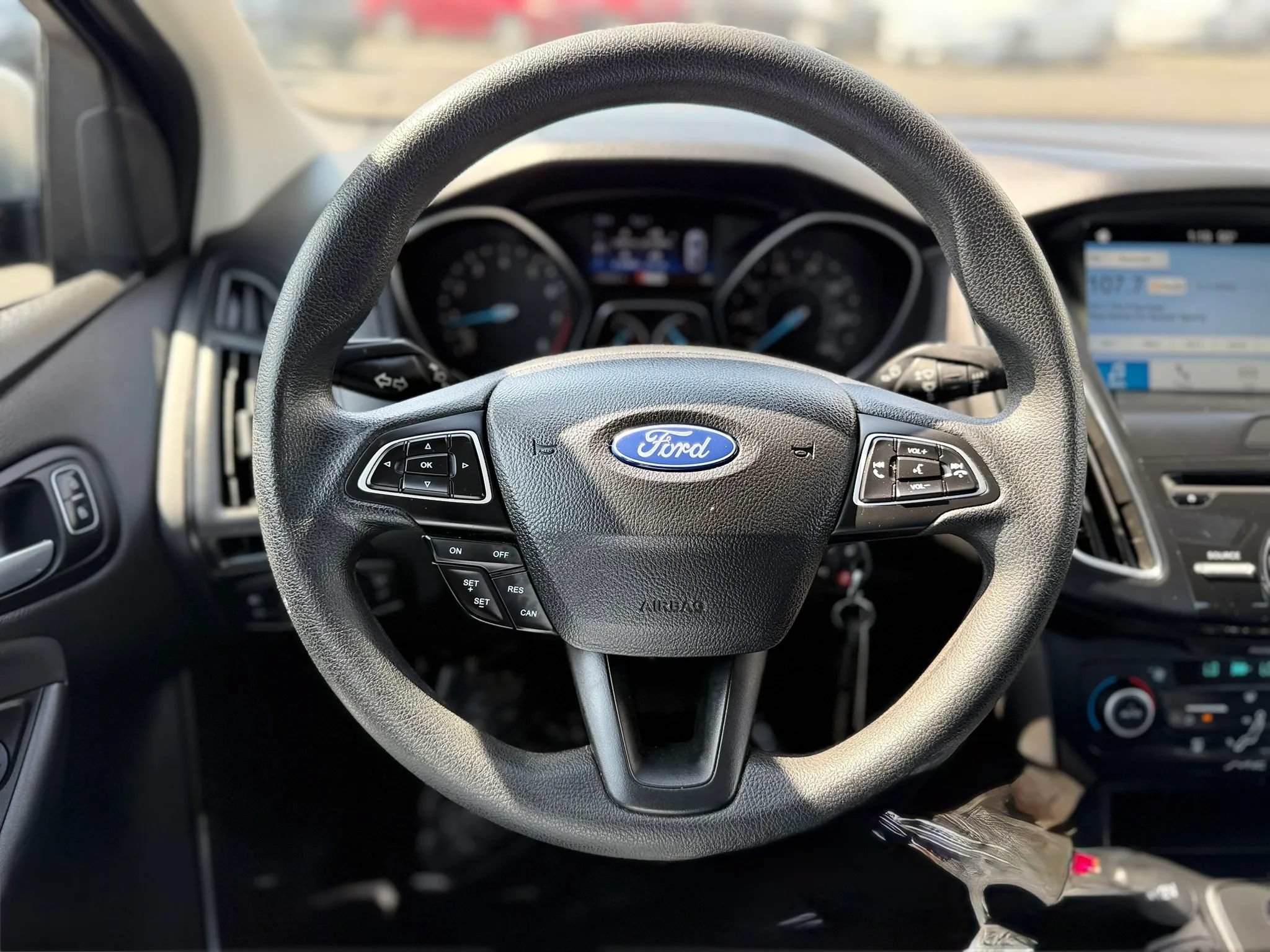 Used 2018 Ford Focus SEL FWD image 17
