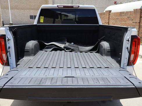 Used 2024 GMC Sierra 1500 SLT AWD/4WD image 28