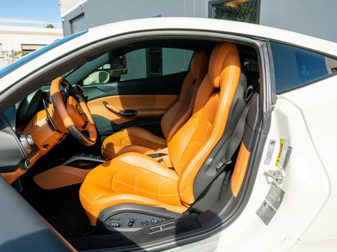 Used 2019 Ferrari 488 GTB image 49