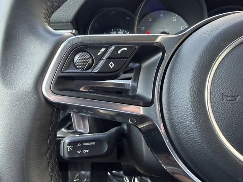 Used 2015 Porsche Macan S image 31