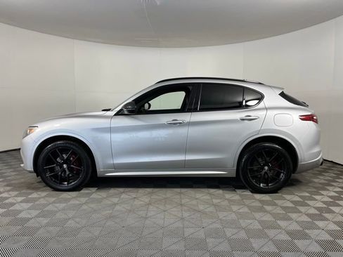 Used 2020 Alfa Romeo Stelvio Ti Sport w/ Quick Order Package 22S Sport AWD/4WD image 4