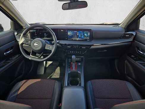 Used 2026 Nissan Kicks SR AWD/4WD image 15
