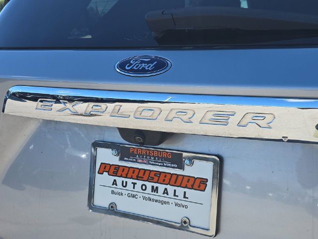 Used 2020 Ford Explorer XLT RWD image 32