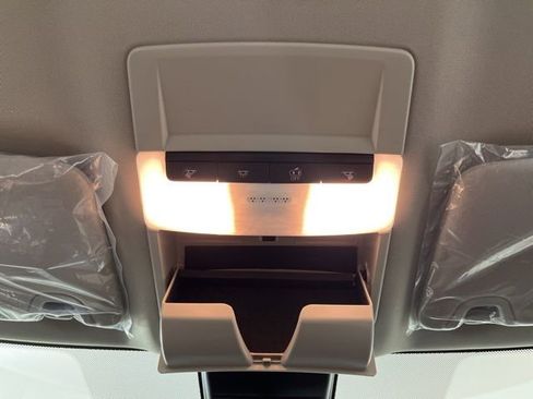 New 2025 Nissan Altima 2.5 SR image 36