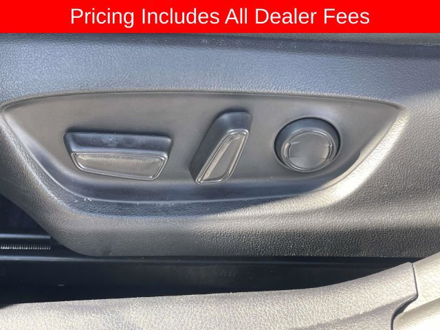 Used 2024 Toyota Camry SE FWD image 17