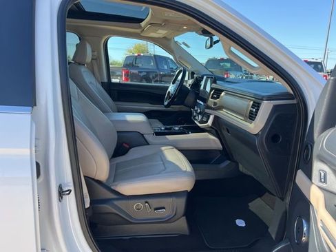 Used 2023 Ford Expedition Max Limited image 38