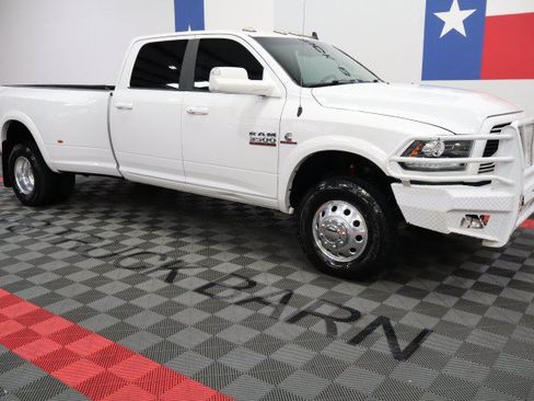 Used 2018 RAM 3500 Laramie w/ Sport Appearance Group AWD/4WD image 14
