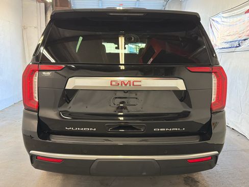 Used 2023 GMC Yukon XL Denali image 6