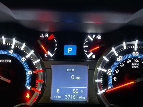 Used 2014 Toyota 4Runner SR5 Premium AWD/4WD image 15