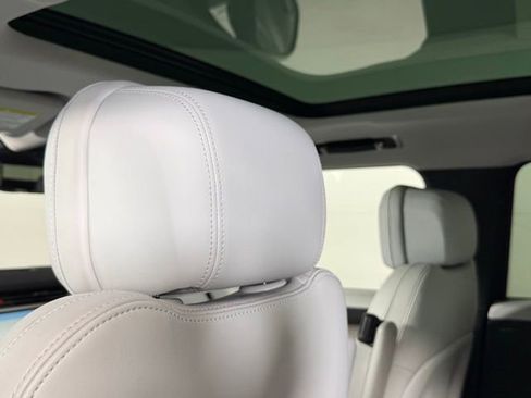 Used 2023 Land Rover Range Rover Sport SE image 22