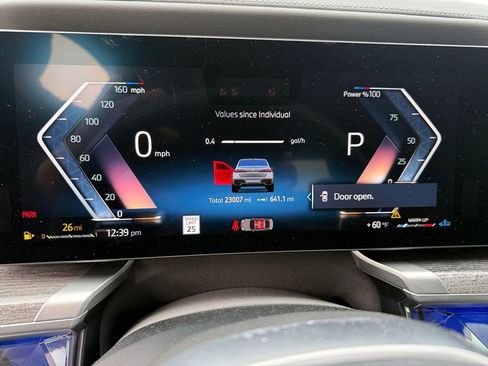 Used 2023 BMW 740i image 19