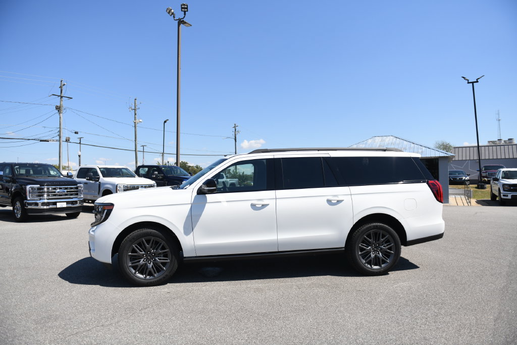 New 2027 Ford Expedition Max Platinum w/ Stealth Appearance Package RWD image 7