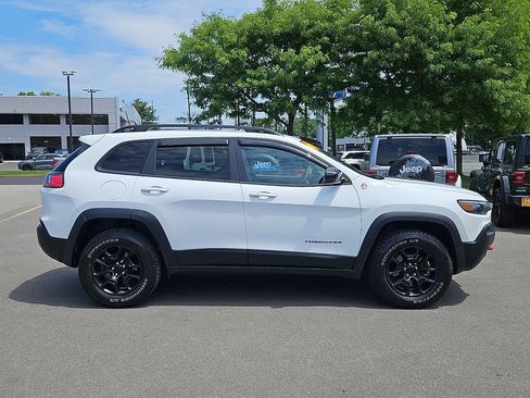 Used 2022 Jeep Cherokee Trailhawk w/ Comfort/Convenience Group AWD/4WD image 8