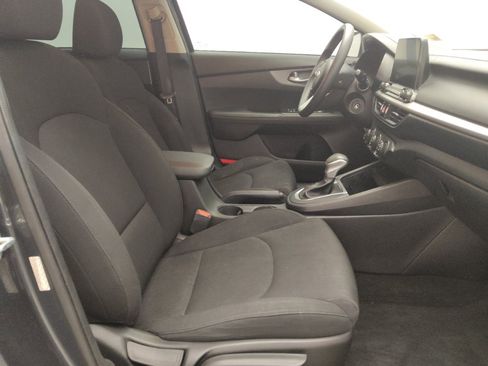 Used 2021 Kia Forte LXS FWD image 21