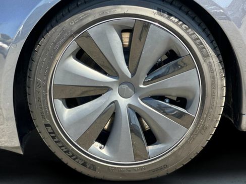 Used 2021 Tesla Model S Plaid AWD/4WD image 23