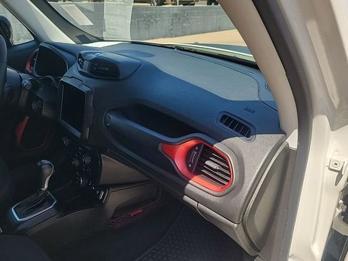 Used 2023 Jeep Renegade Trailhawk AWD/4WD image 41
