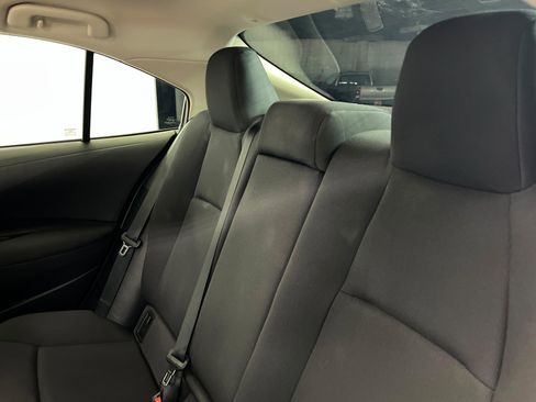 Used 2025 Toyota Corolla LE image 21