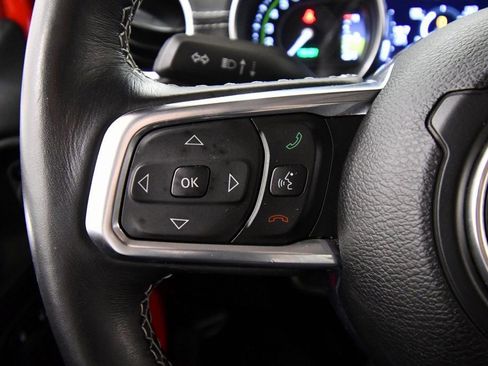 Used 2023 Jeep Wrangler Unlimited Sahara w/ Cold Weather Group image 19