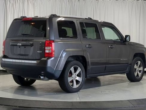 Used 2017 Jeep Patriot High Altitude FWD image 10