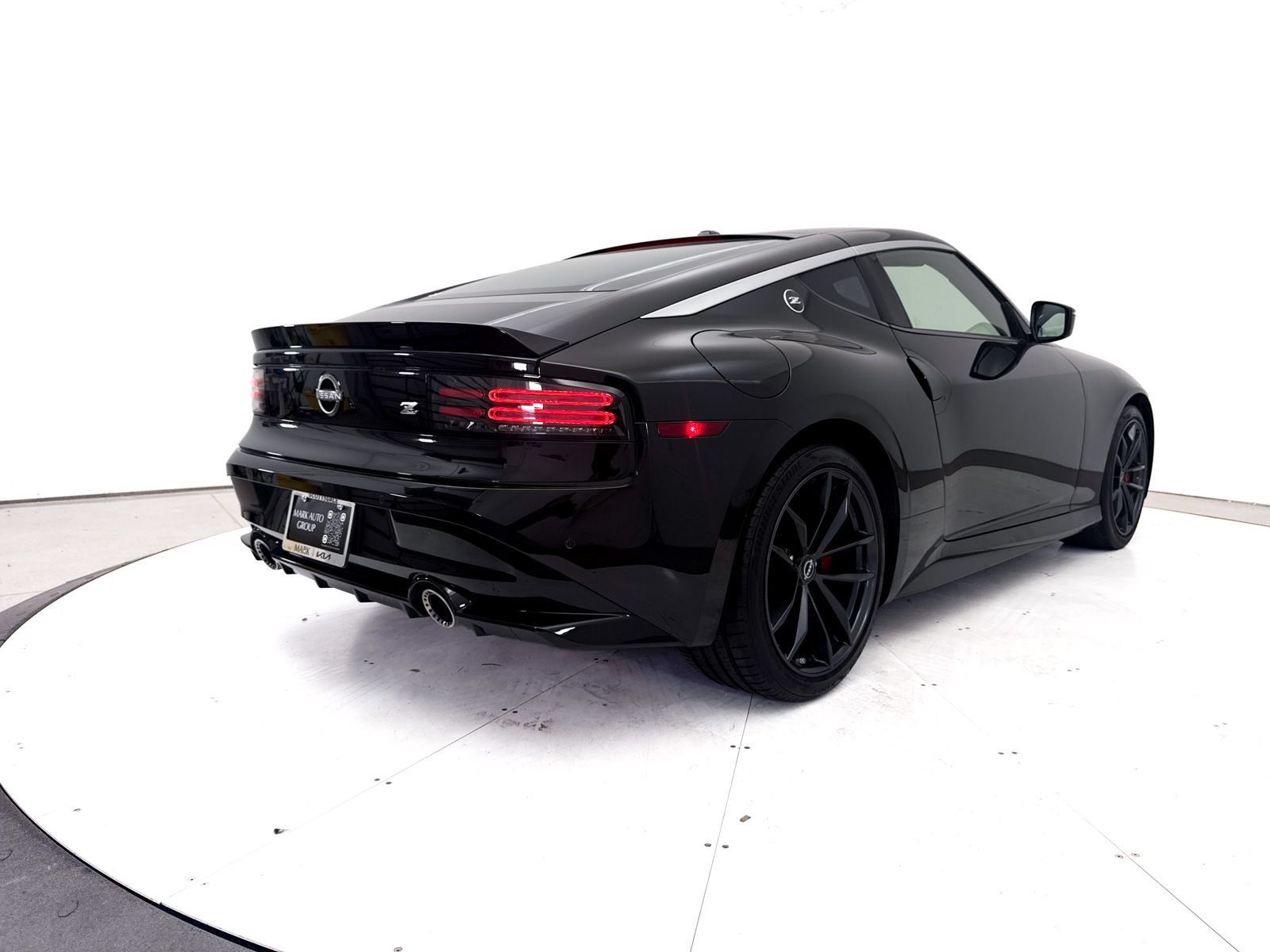Used 2024 Nissan Z Performance w/ Floor Mat Package RWD image 19