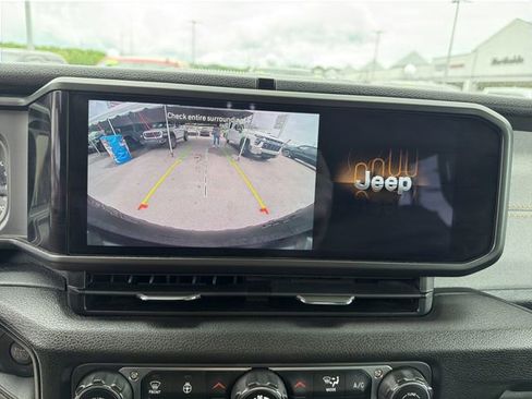 Used 2024 Jeep Wrangler Unlimited Sport AWD/4WD image 25