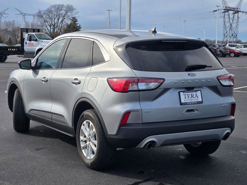 Used 2022 Ford Escape SE w/ Convenience Package image 16