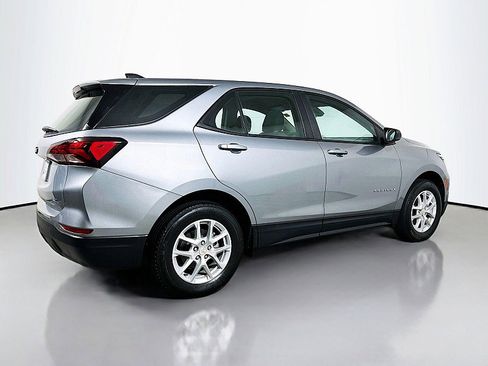 Used 2023 Chevrolet Equinox LS image 7