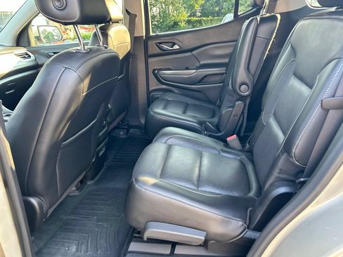 Used 2017 GMC Acadia SLT FWD image 20