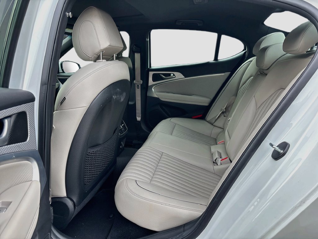 Used 2023 Genesis G70 2.0T w/ Sport Prestige Package RWD image 25