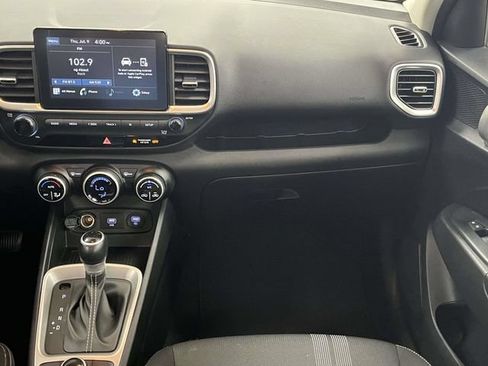 Used 2021 Hyundai Venue SEL FWD image 20