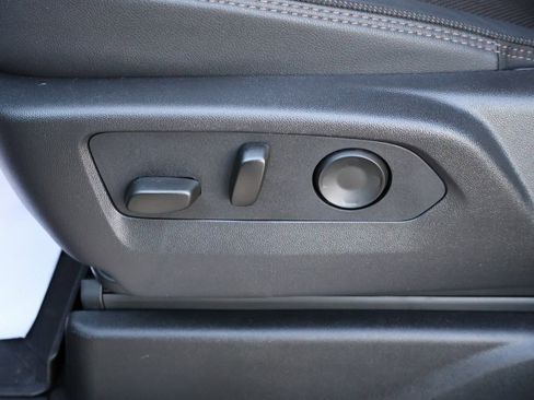 New 2025 Chevrolet Suburban High Country image 14