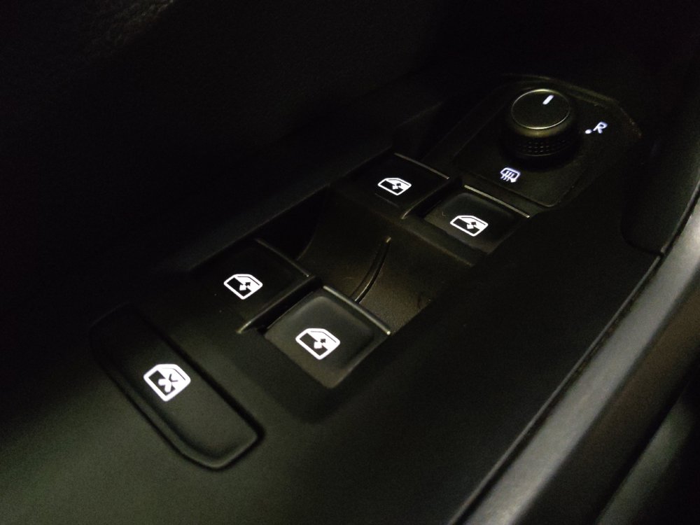 Used 2024 Volkswagen Jetta SE FWD image 27