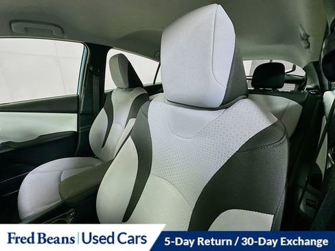 Used 2019 Toyota Prius LE image 20
