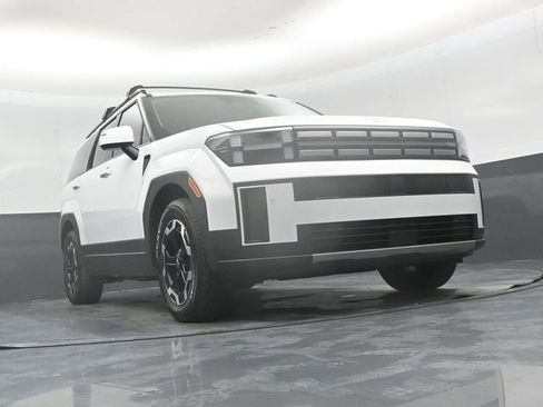 Used 2025 Hyundai Santa Fe SEL FWD image 49