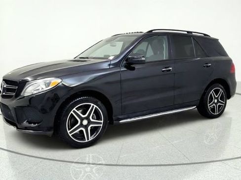 Used 2016 Mercedes-Benz GLE 400 4MATIC image 4