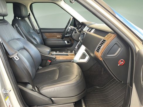 Used 2019 Land Rover Range Rover Supercharged AWD/4WD image 11