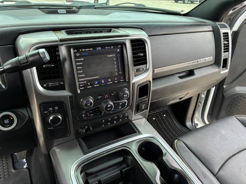 Used 2018 RAM 2500 Limited AWD/4WD image 17