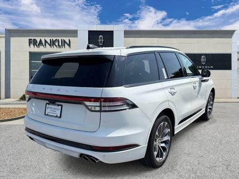 New 2026 Lincoln Aviator AWD w/ Jet Appearance Package image 7
