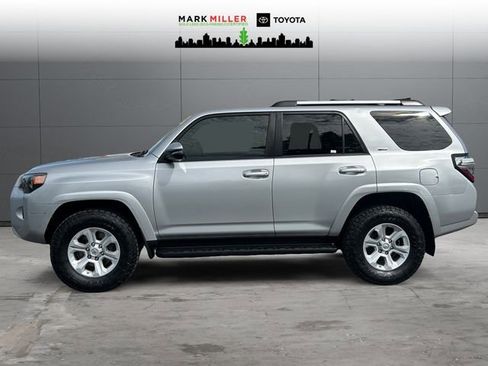 Certified 2021 Toyota 4Runner SR5 Premium image 2