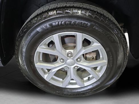 Used 2023 Jeep Grand Cherokee Limited AWD/4WD image 28