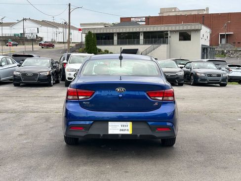 Used 2019 Kia Rio S FWD image 9