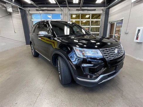 Used 2018 Ford Explorer Platinum AWD/4WD image 7