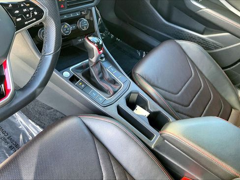 Certified 2024 Volkswagen Jetta GLI Autobahn w/ GLI Black Package image 17