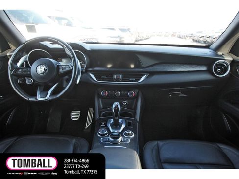 Used 2022 Alfa Romeo Stelvio Sprint image 11